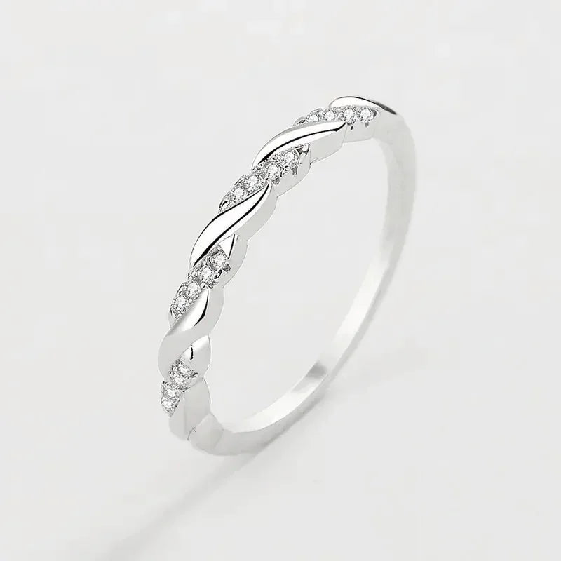 Bague strass élégante