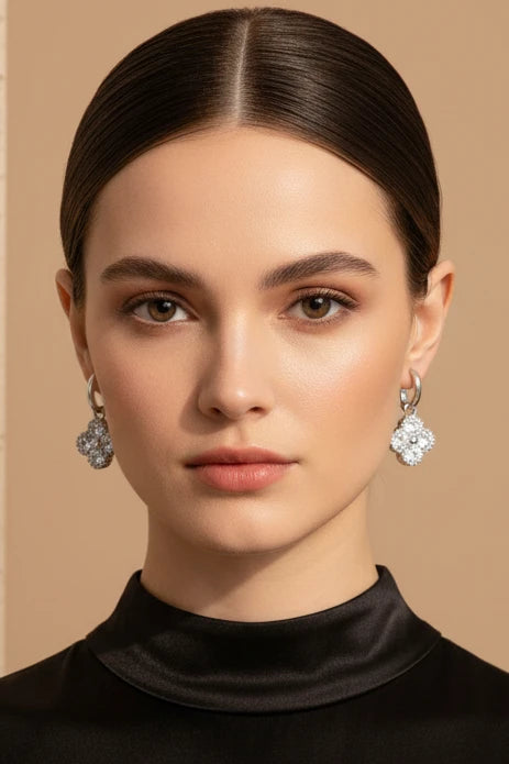 Boucle d'oreille pendante plaqué or et argent