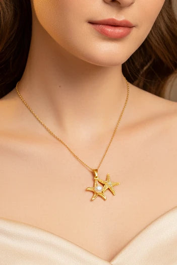 Collier pendentif chaîne dorée