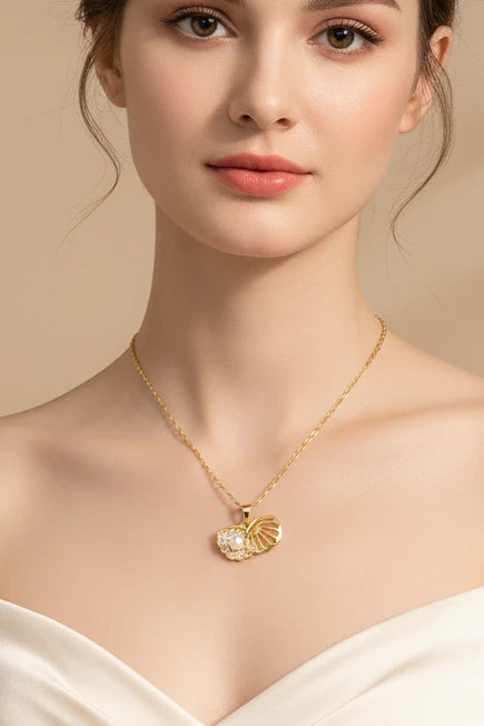 Collier pendentif chaîne dorée