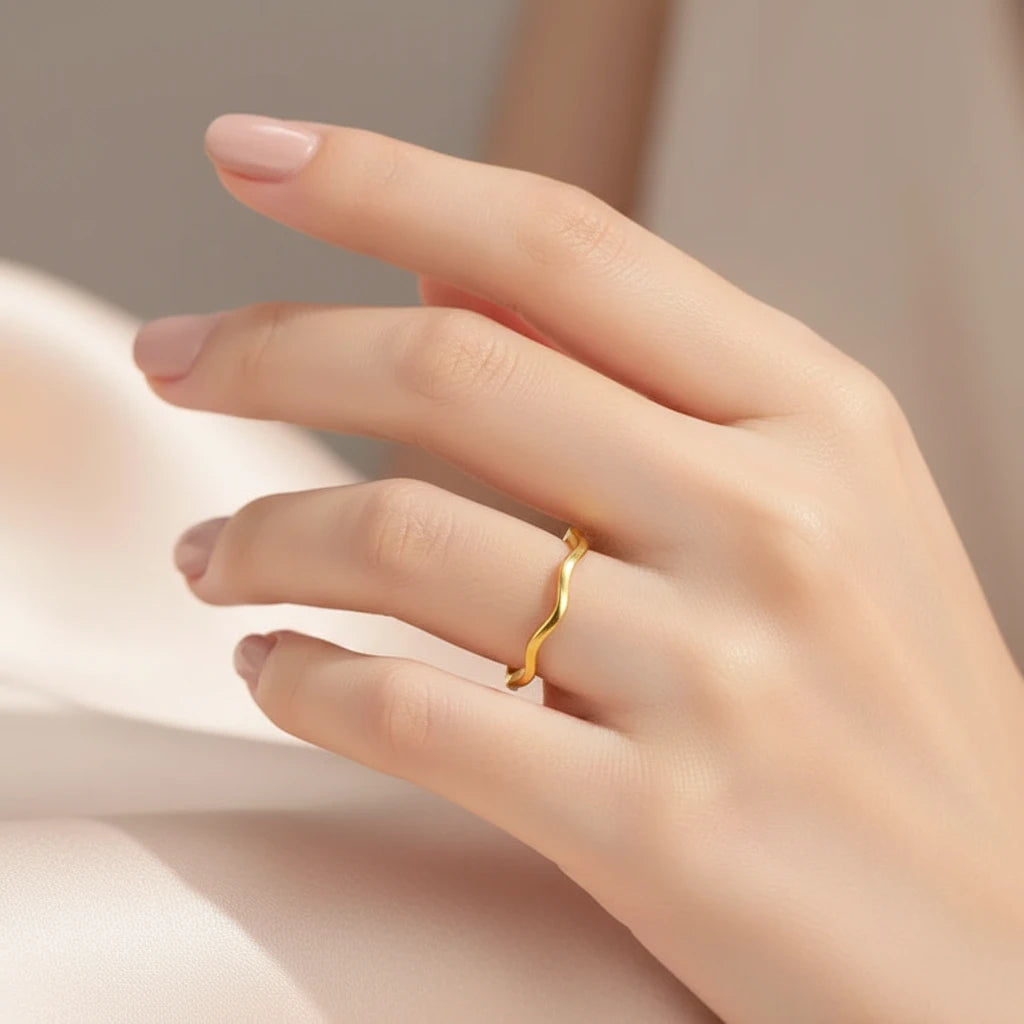 Bague vague dorée ou argentée