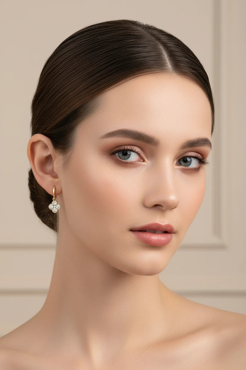 Boucle d'oreille pendante plaqué or et argent