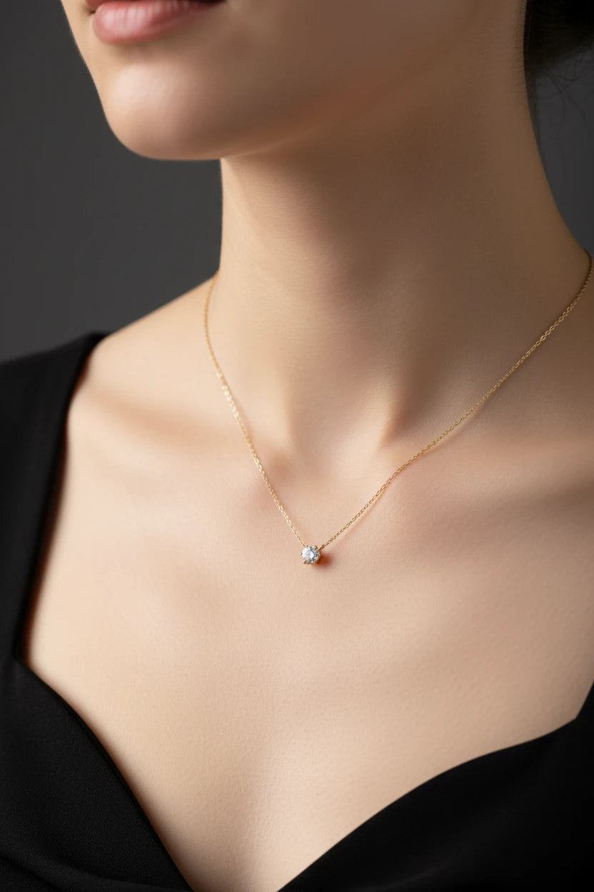 Collier plaqué or ou argent strass