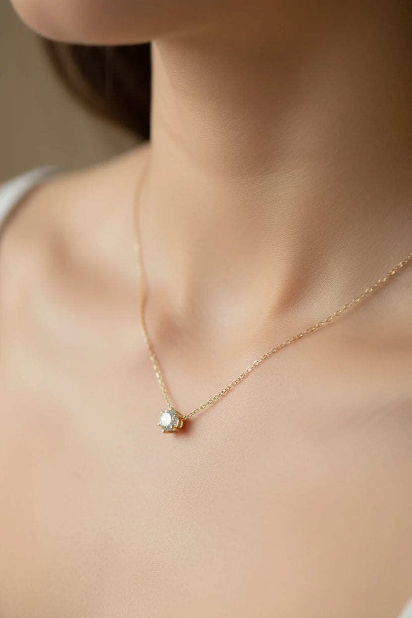 Collier plaqué or ou argent strass